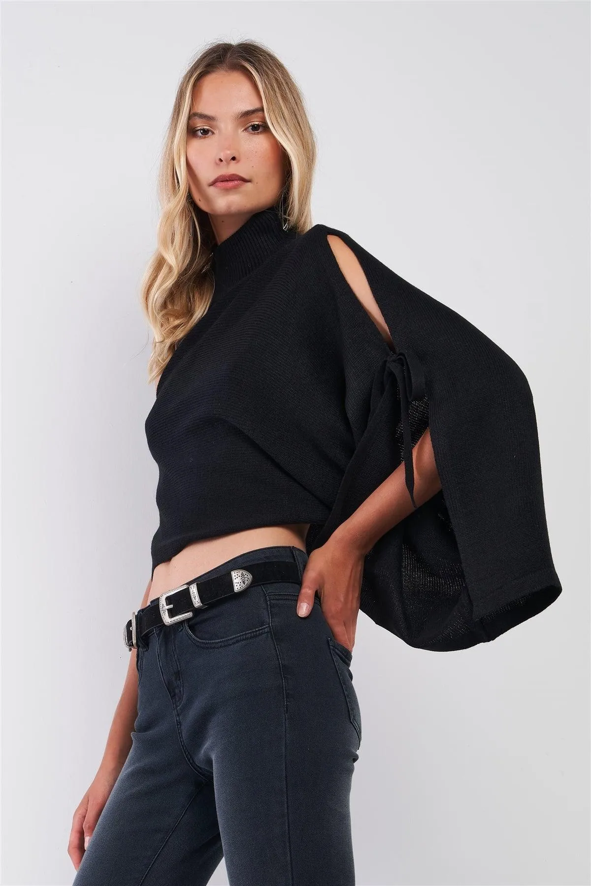 Black One-Shoulder Turtle Neck Bat Sleeve With Slit Cropped Sweaters /3-2-1