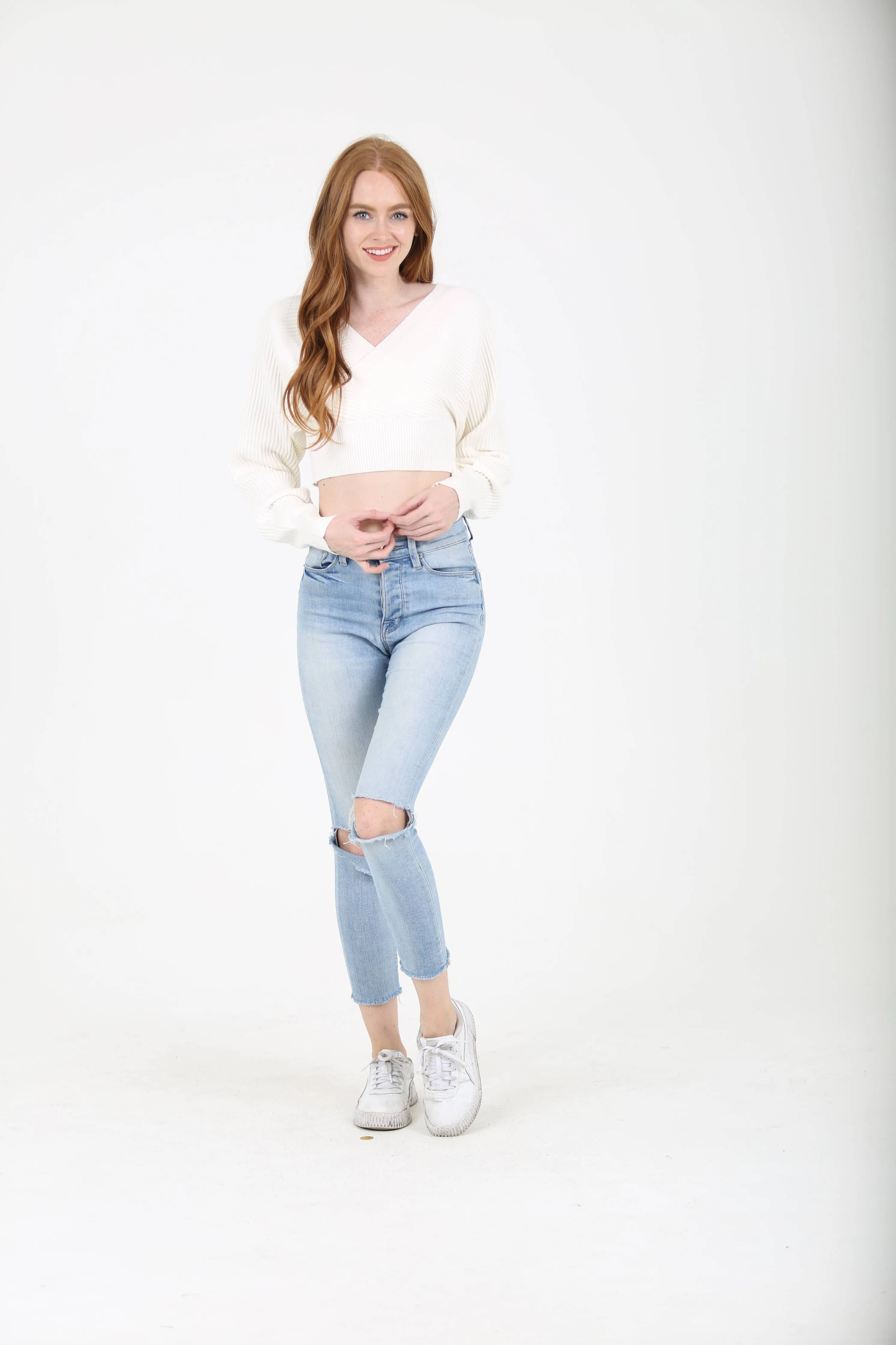 Cozy Beautiful White Sweater Crop