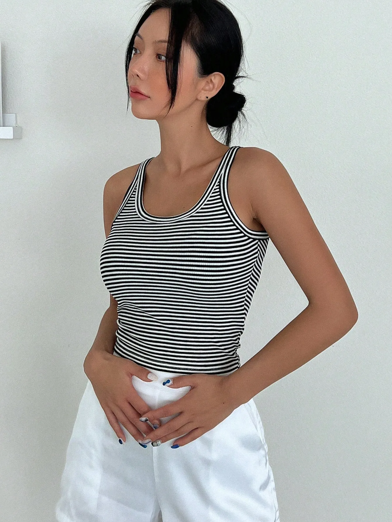 DAZY Solid Rib-knit Crop Tank Top