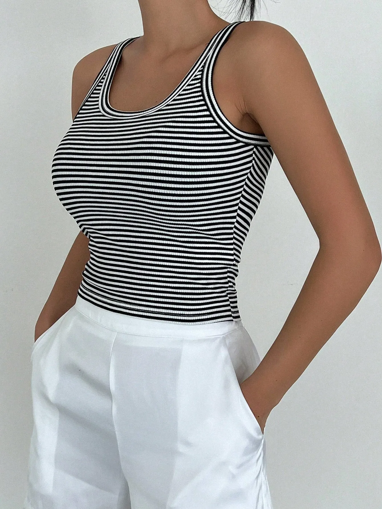 DAZY Solid Rib-knit Crop Tank Top