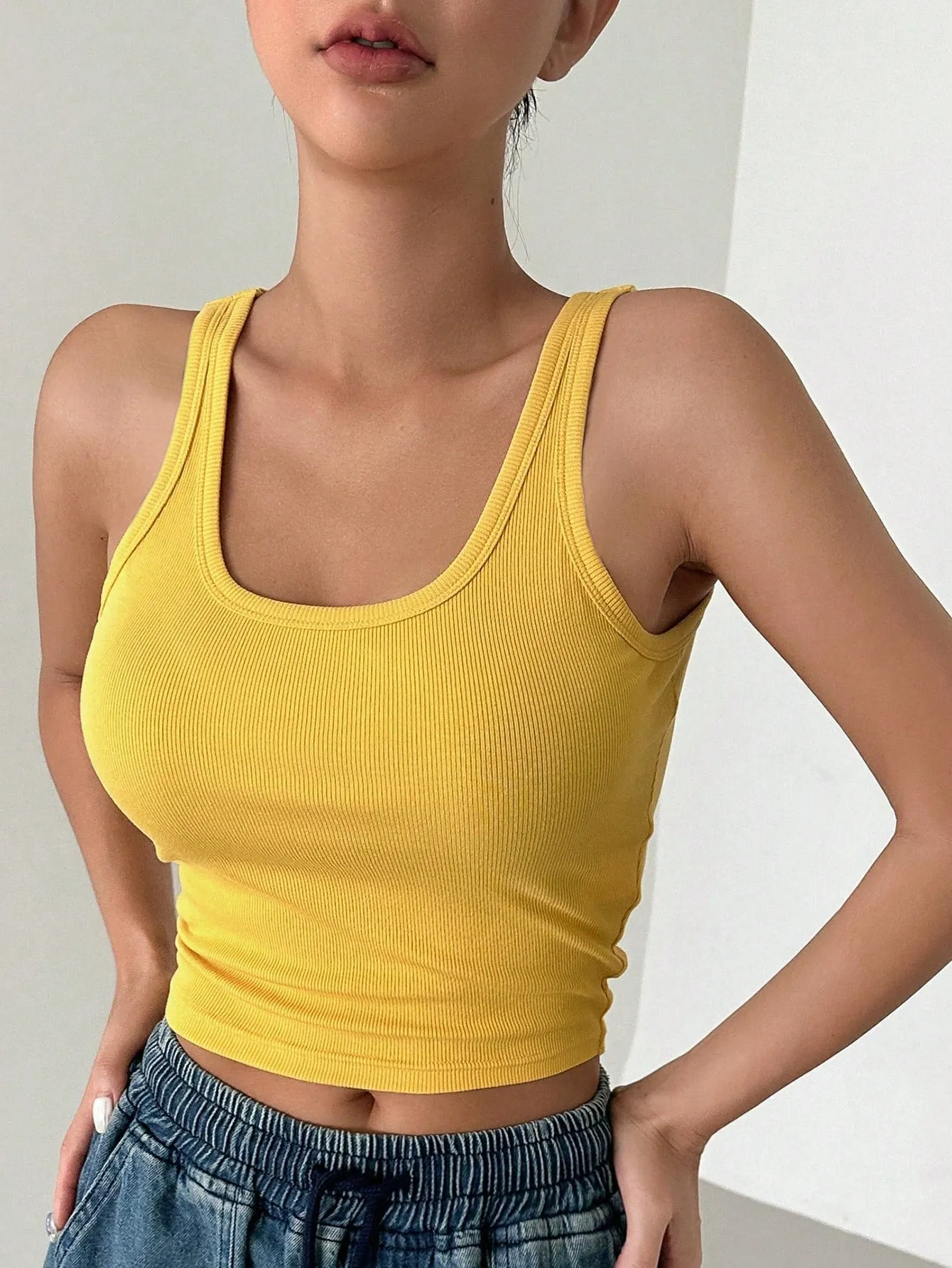 DAZY Solid Rib-knit Crop Tank Top