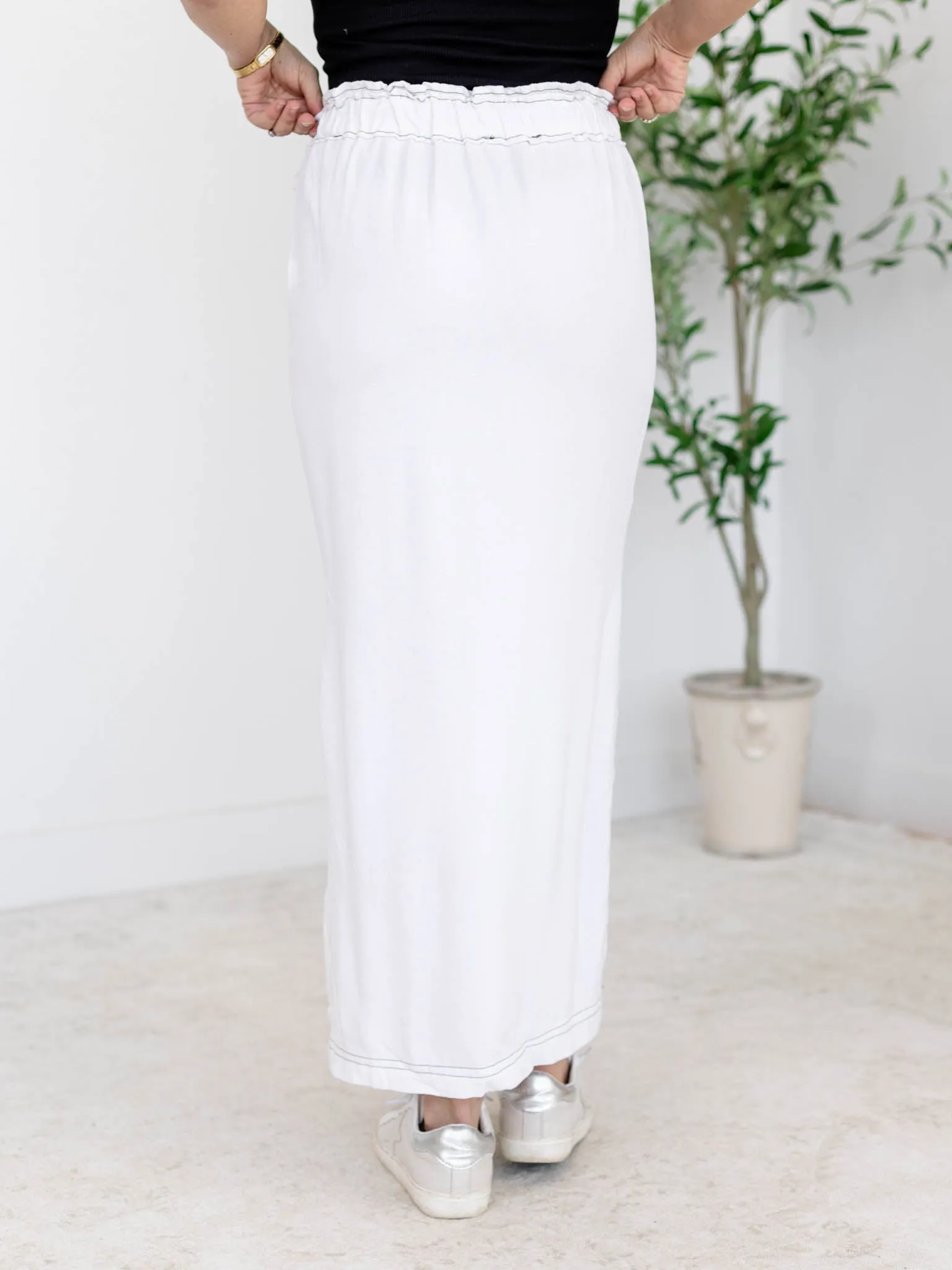 DEX Contrast Stitch Maxi Skirt