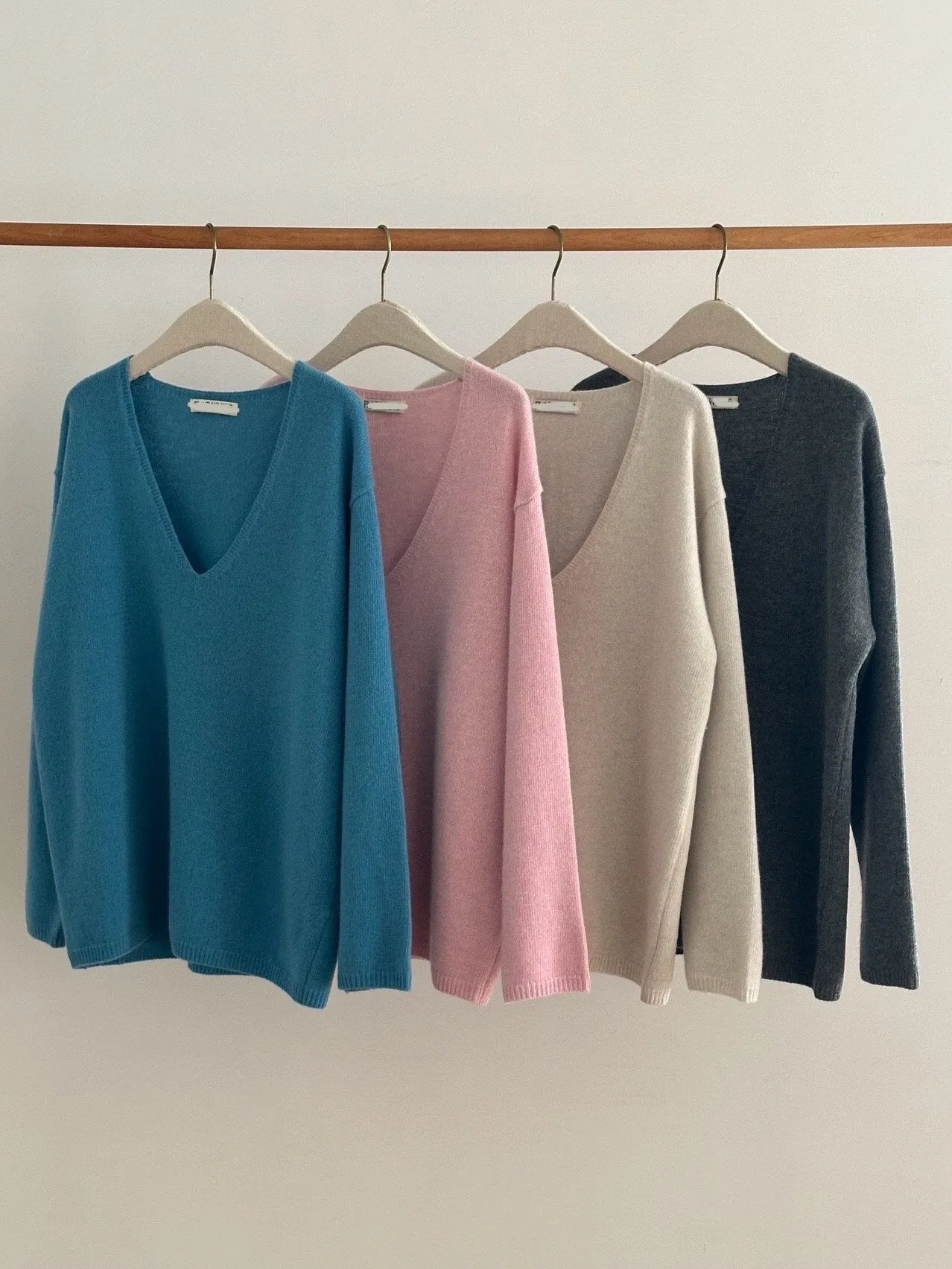 Franc V-neck Knit