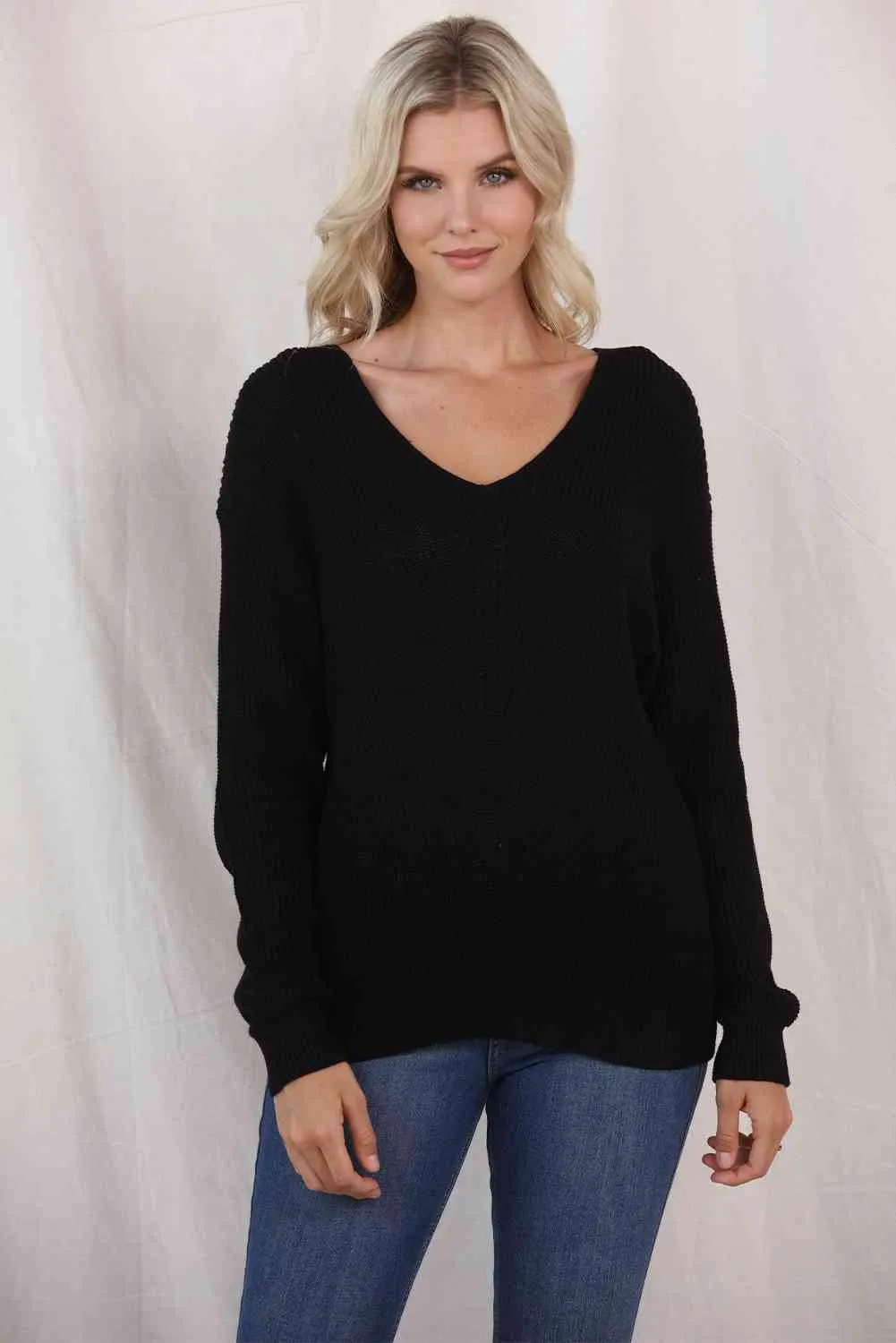 Long Sleeve V-Neck Knit Top